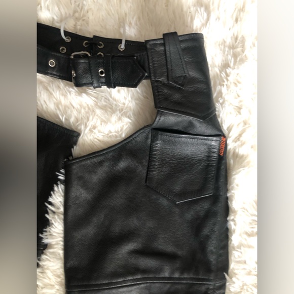 INTERSTATE LEATHER WOMEN'S SIZE Medium BLACK LEATHER CHAPS - Picture 3 of 9